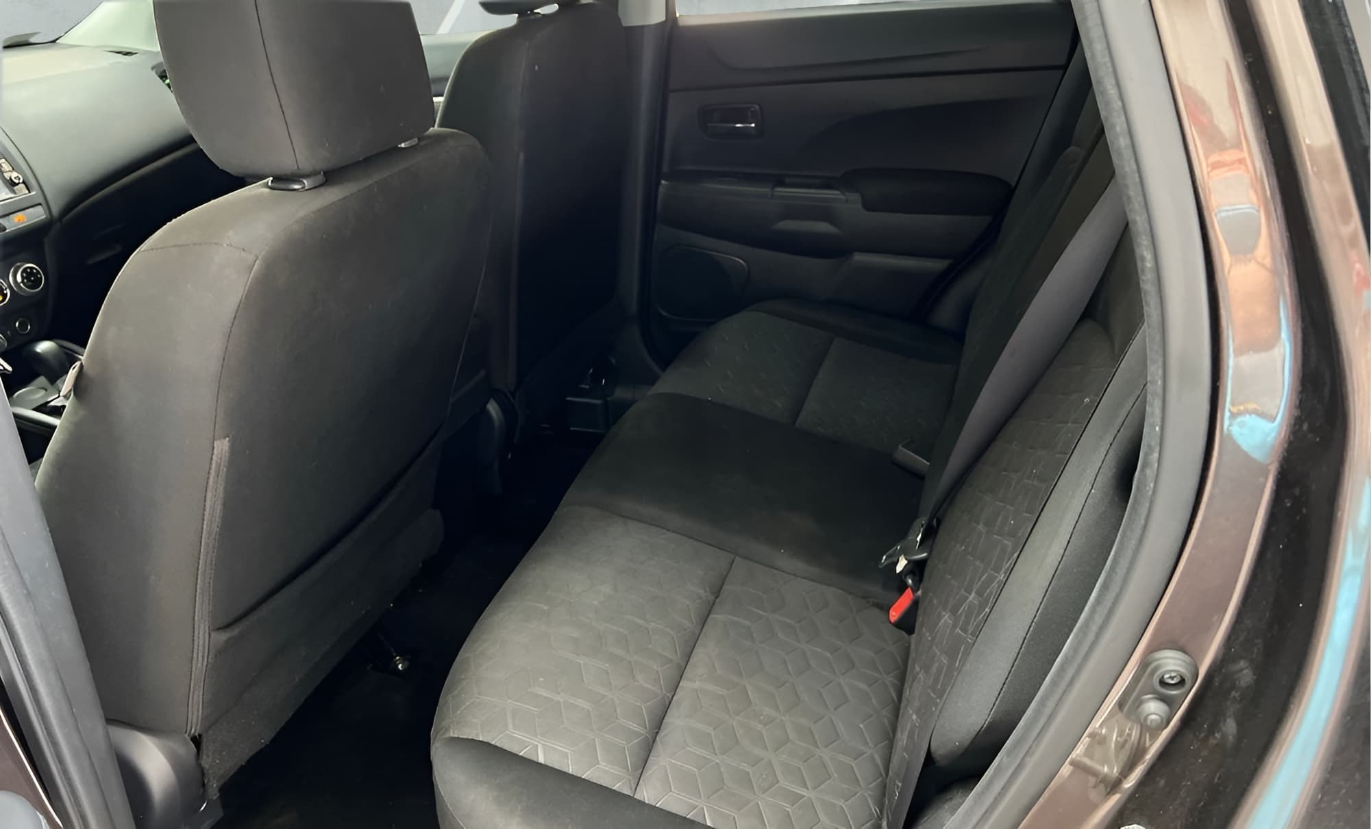 2020 Mitsubishi Outlander Sport ES - Photo 9