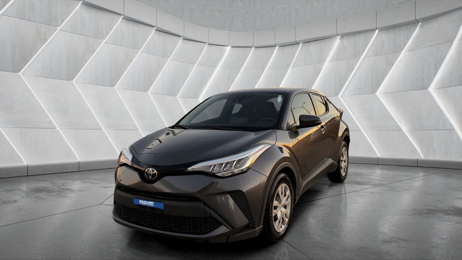 2020 Toyota C-HR LE's photo